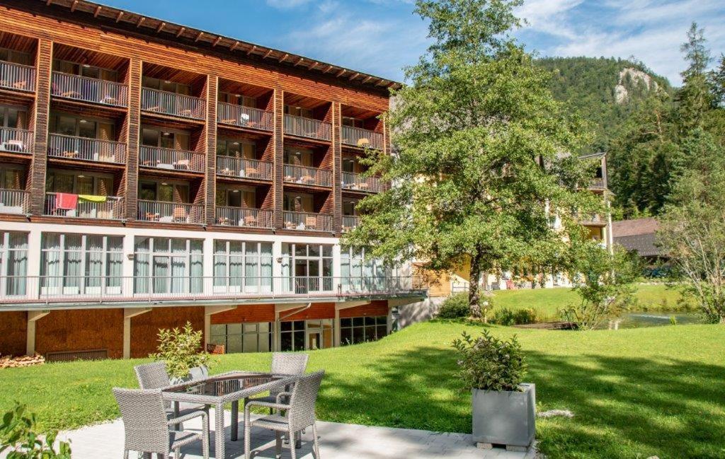 Hotel Bergkristall Wildalpen Exteriör bild