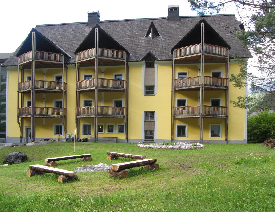 Hotel Bergkristall Wildalpen Exteriör bild